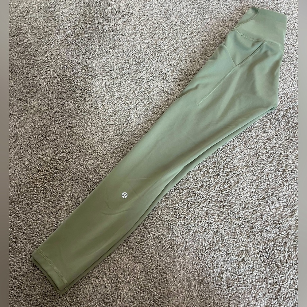 Lululemon- NWOT - Pale Green Leggings